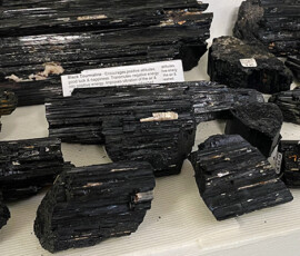 Black-TourmalinePurification-and-Protection