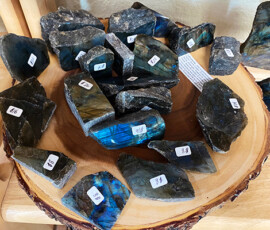 Labradorite-Alchemy-and-Protection